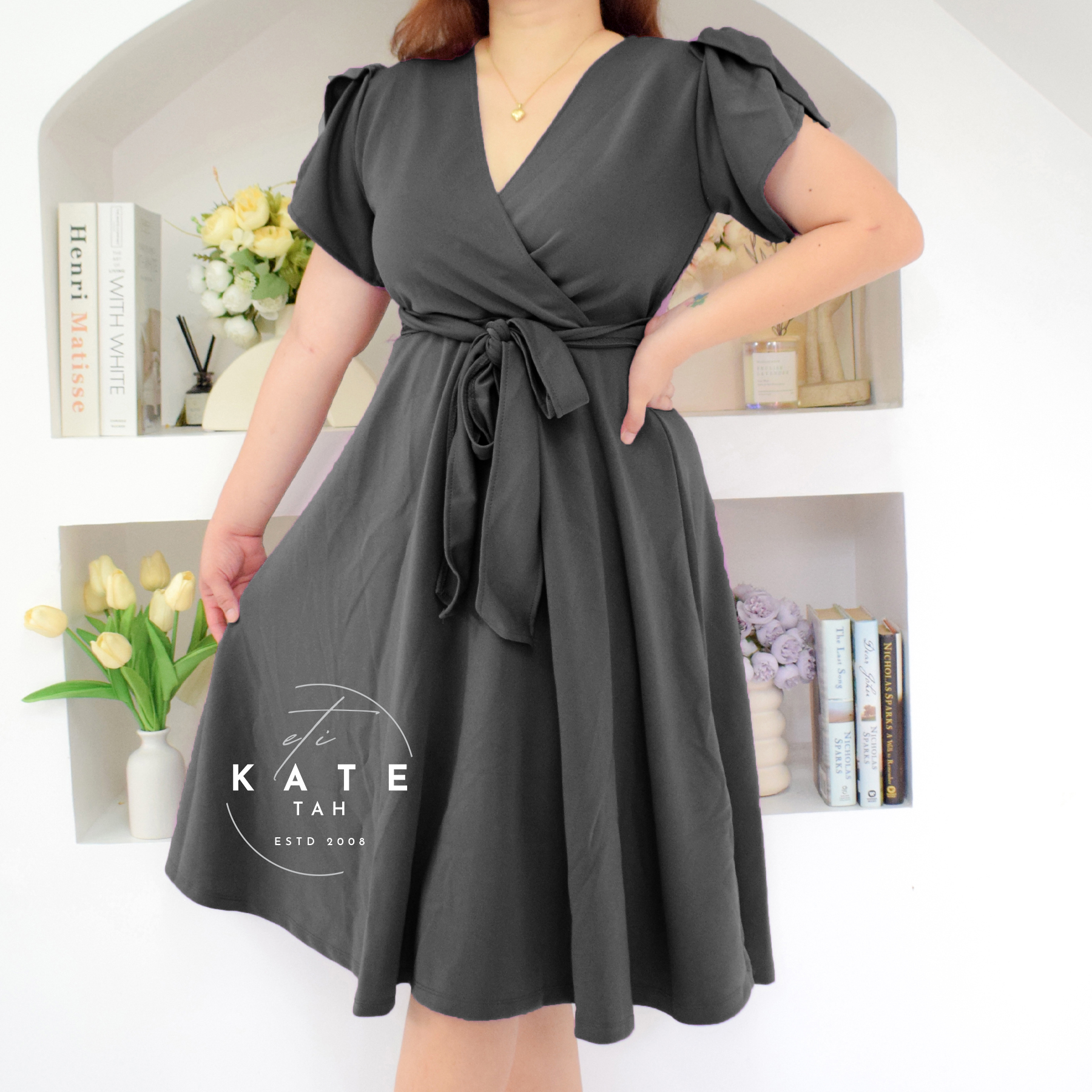 anikka new black.jpg